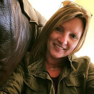 Meet your Posher, Lara